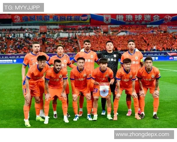 中超激战卓尔迎战大连球队全力争胜展现精彩对决 中超激战卓尔迎战大连球队全力争胜展现精彩对决